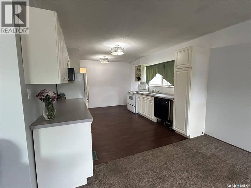 806 5th AVENUE SW, Moose Jaw, photo 8