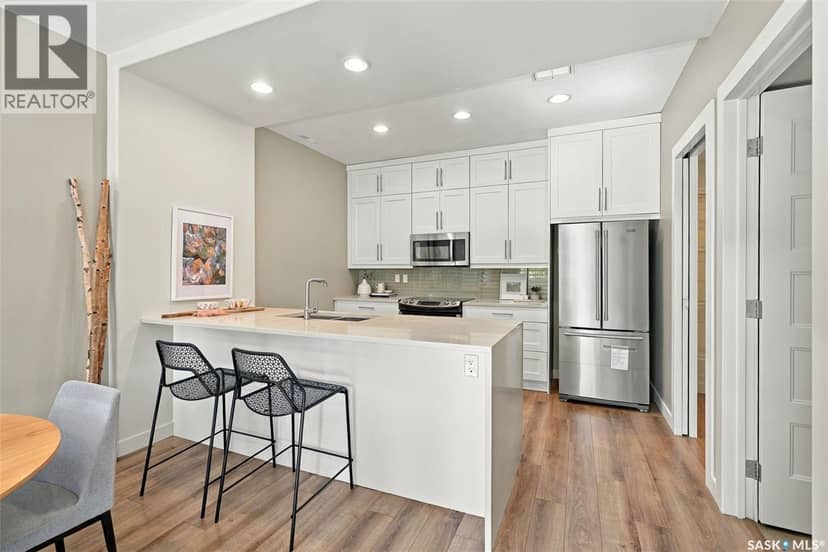 24 103 Willis CRESCENT — photo 14 of 40