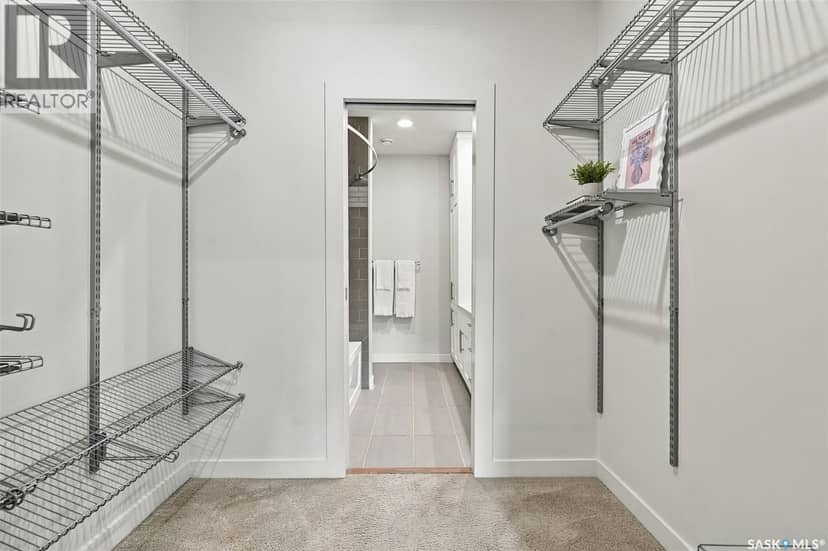 24 103 Willis CRESCENT — photo 33 of 40