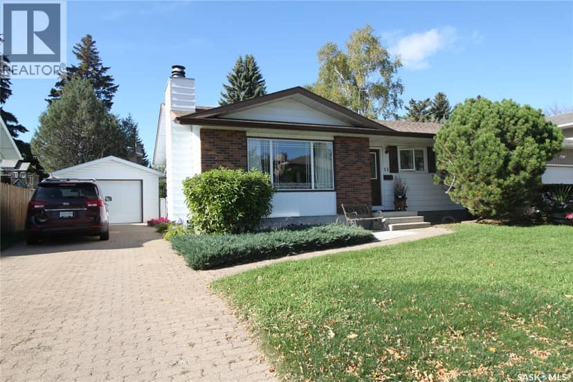 15 Schwager CRESCENT — photo 1 of 31