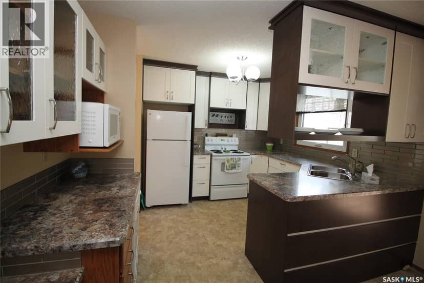 15 Schwager CRESCENT — photo 3 of 31