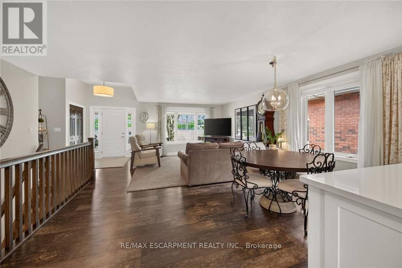 225 Dover Avenue — photo 11 of 40