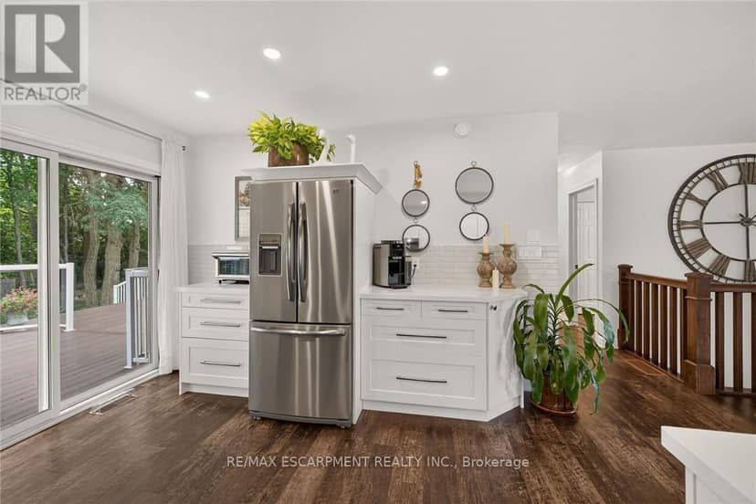 225 Dover Avenue — photo 15 of 40