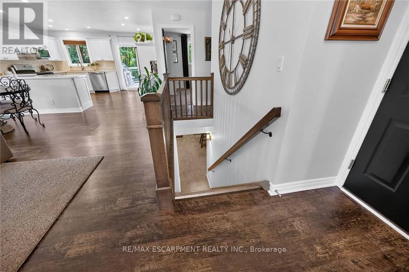 225 Dover Avenue — photo 27 of 40
