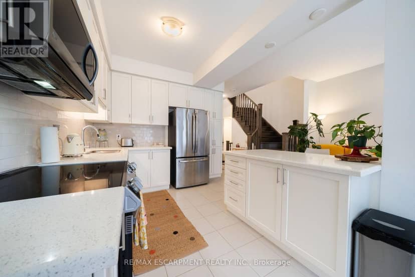 30 Cleland Avenue — photo 13 of 40