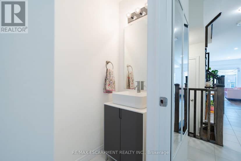 30 Cleland Avenue — photo 8 of 40
