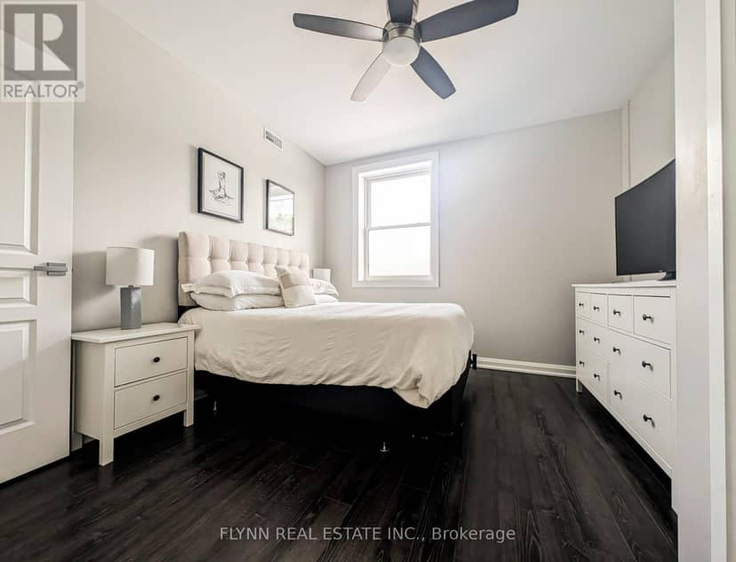 207 - 3710 Main Street — photo 11 of 39