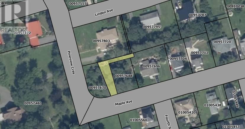 Lots Maple Avenue — photo 2 of 14
