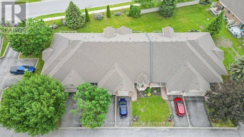 12 - 25 Heartwood Drive — photo 38 of 40
