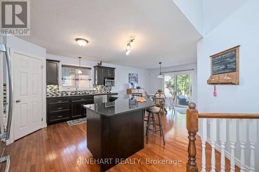 228 Boyd Boulevard — photo 12 of 40