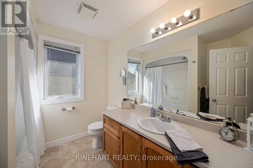 228 Boyd Boulevard — photo 24 of 40