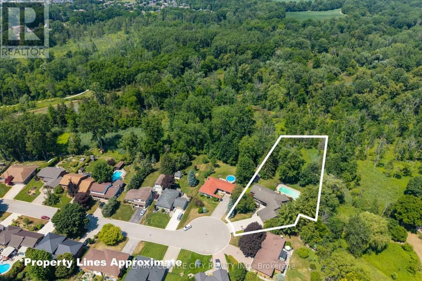 255 Mill Pond Crescent — photo 10 of 40