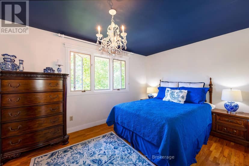 255 Mill Pond Crescent — photo 31 of 40