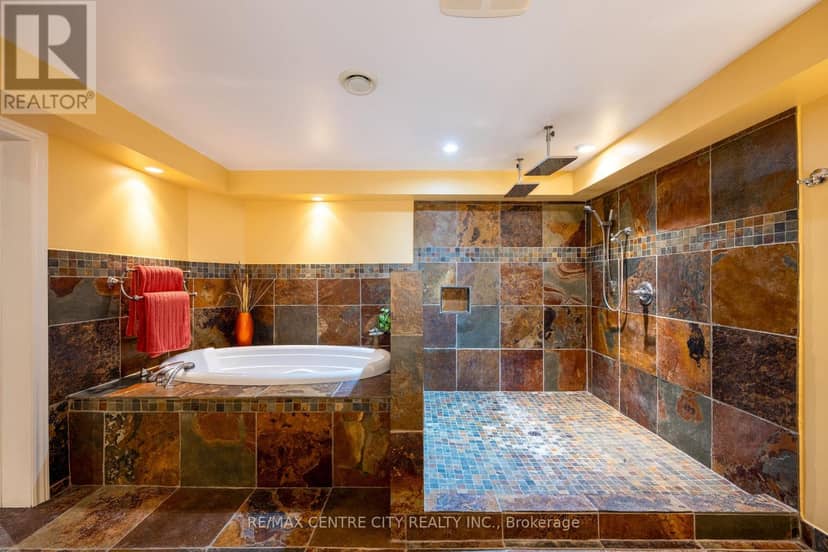 255 Mill Pond Crescent — photo 38 of 40