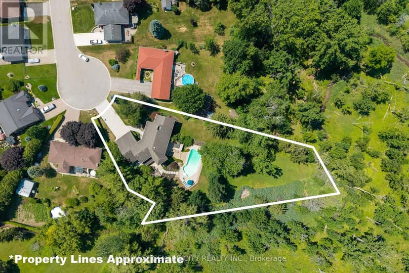 255 Mill Pond Crescent — photo 9 of 40