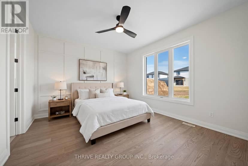 4275 Sagebrush Crescent — photo 10 of 30