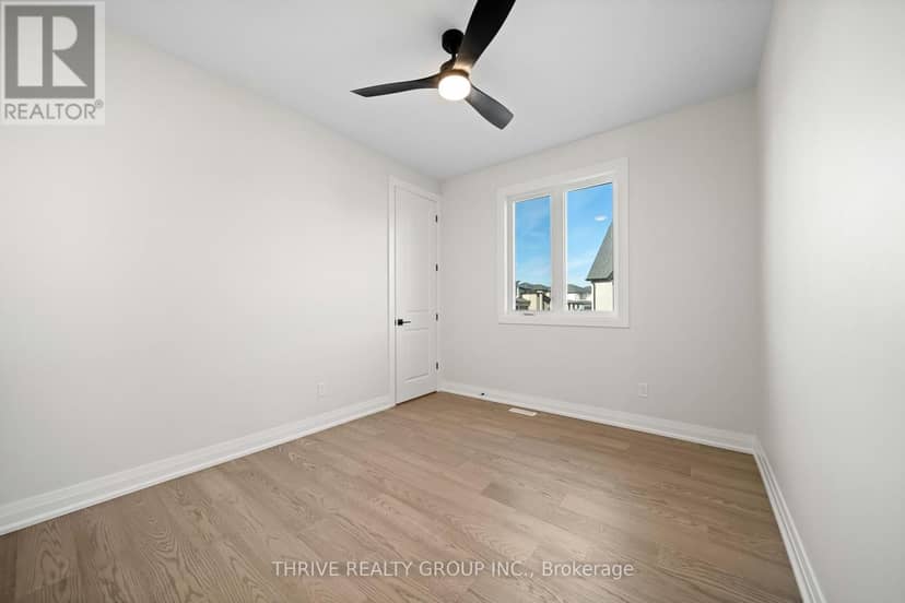 4275 Sagebrush Crescent — photo 15 of 30