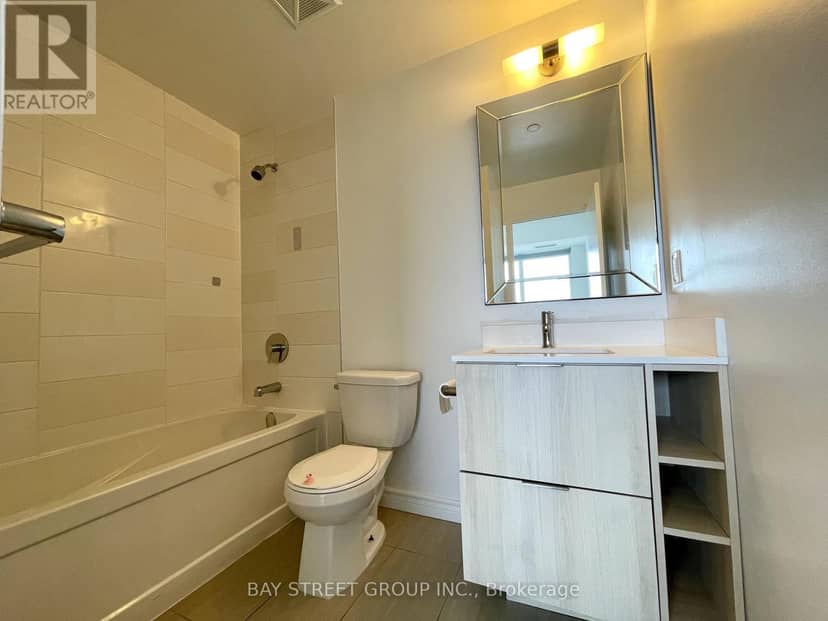 1104 - 50 Forest Manor Road — photo 11 of 26