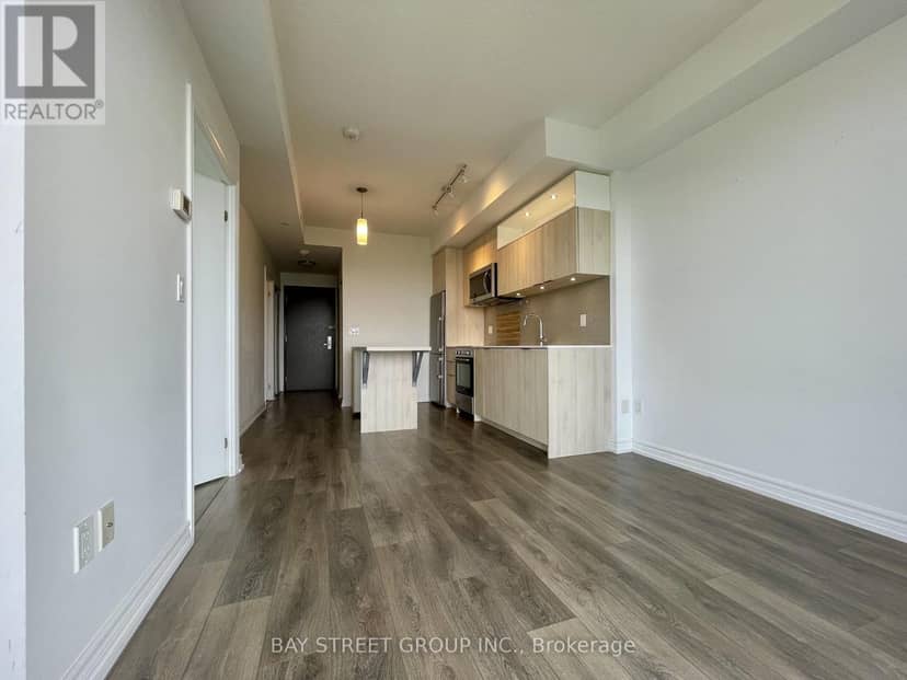 1104 - 50 Forest Manor Road — photo 6 of 26
