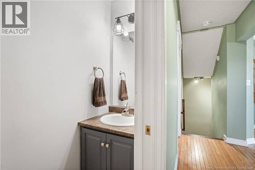 19 Doyle Street — photo 18 of 40