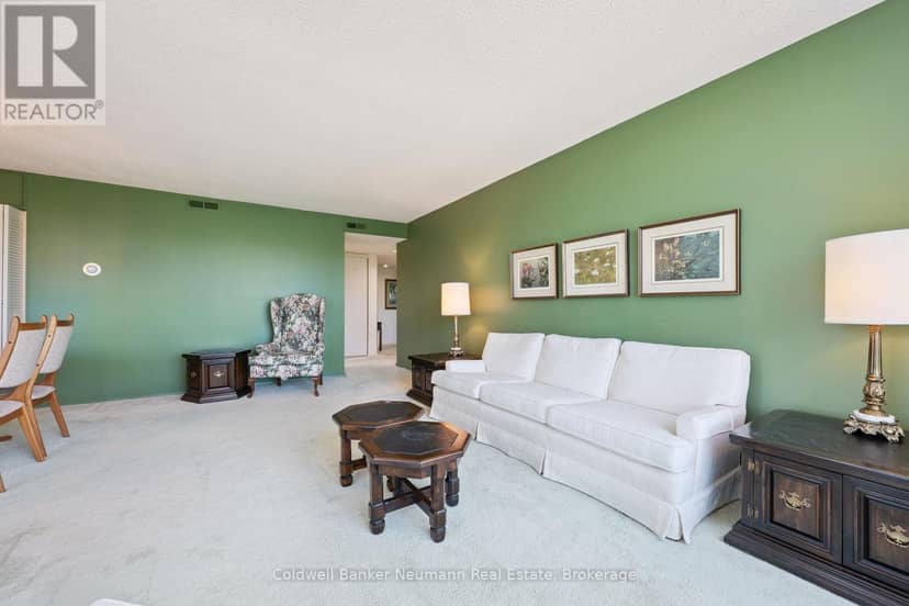 305 - 23 Woodlawn Road E — photo 11 of 40