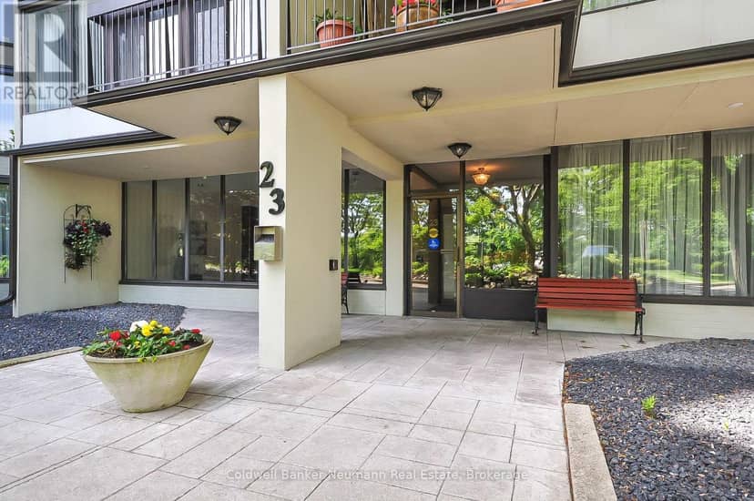 305 - 23 Woodlawn Road E, Guelph, photo 3
