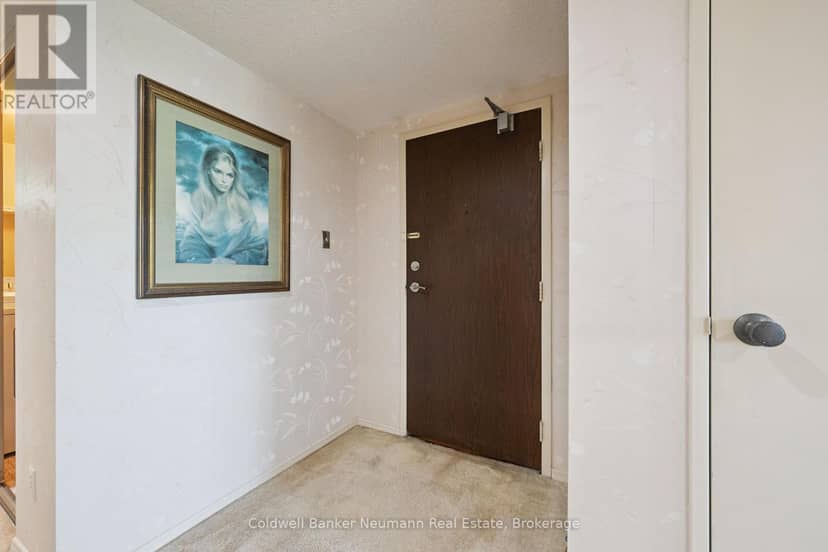 305 - 23 Woodlawn Road E, Guelph, photo 7