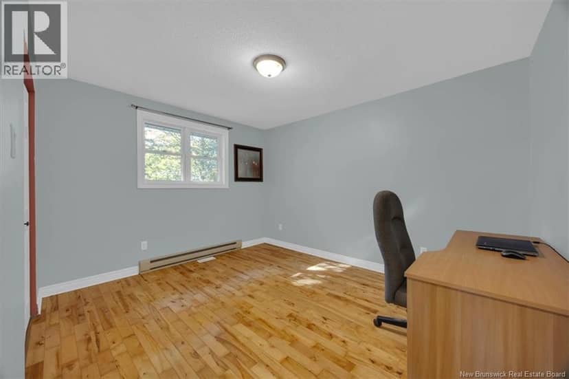 89 Ashfield Drive — photo 14 of 35
