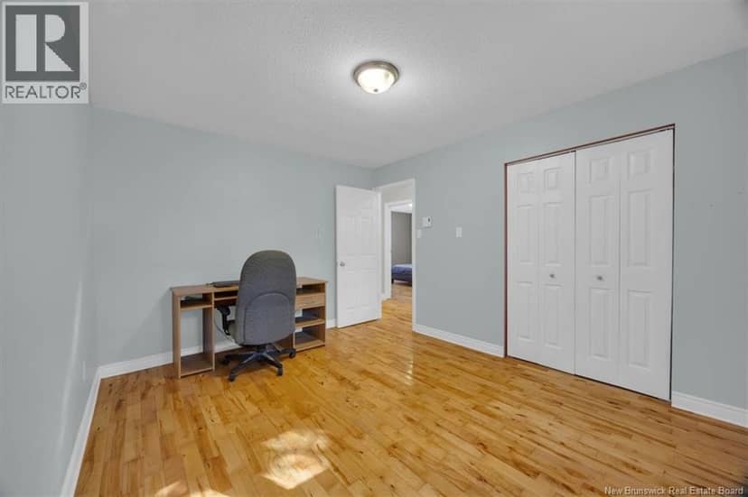 89 Ashfield Drive — photo 15 of 35