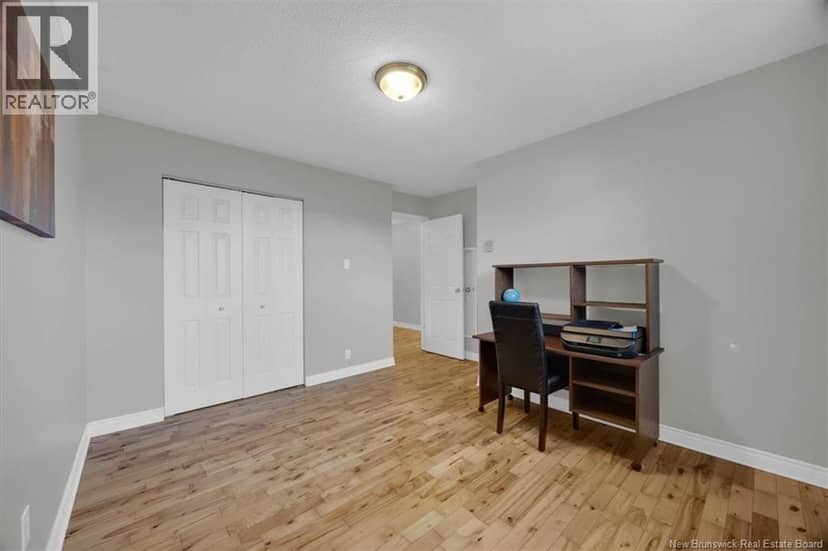 89 Ashfield Drive — photo 13 of 35