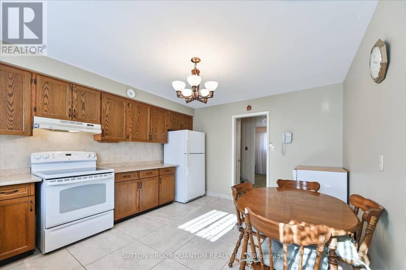 3661 Keenan Crescent — photo 13 of 28
