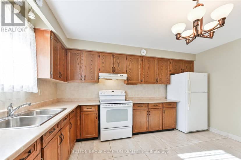 3661 Keenan Crescent — photo 14 of 28