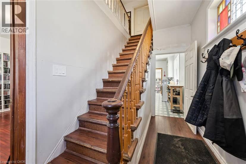 2990 LOBSINGER Line — photo 4 of 33