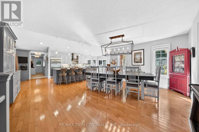 6 Eldale Road — photo 11 of 40