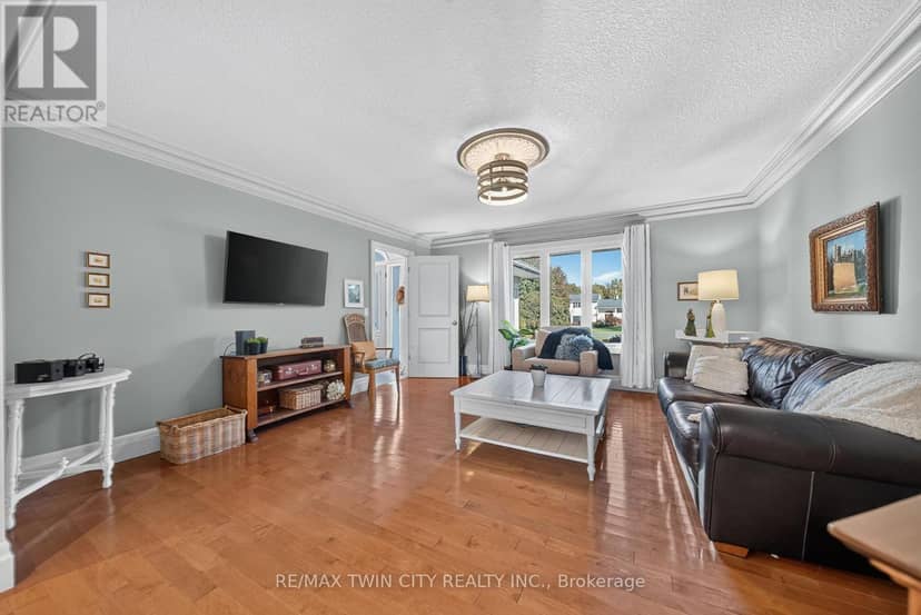 6 Eldale Road — photo 19 of 40