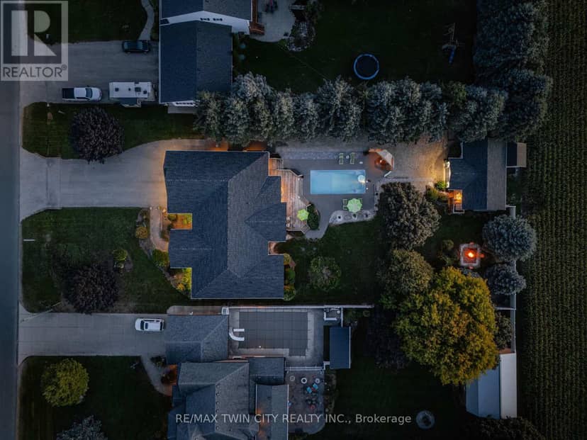 6 Eldale Road — photo 2 of 40