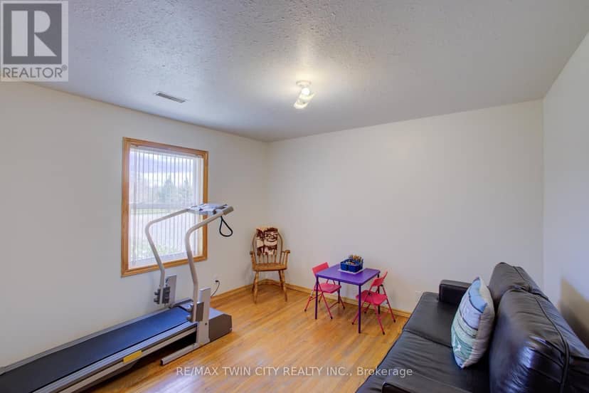 375729 6th Line — photo 8 of 40