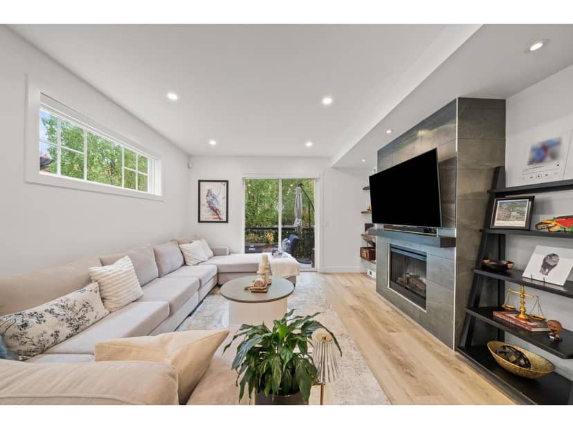 37 7238 189 STREET, Surrey