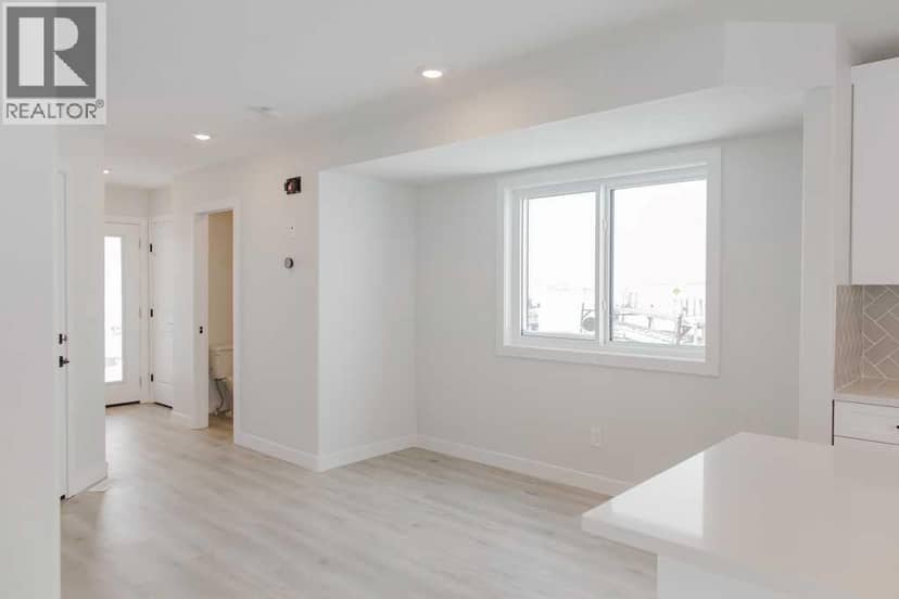 9530 114 Avenue — photo 18 of 36