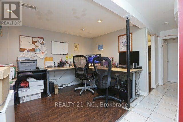 176 Linden Avenue — photo 19 of 25