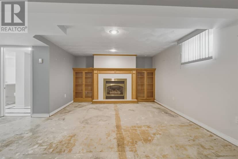 37 Huron AVE — photo 17 of 36