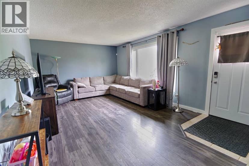 32 Lemoyne Crescent W, Lethbridge, photo 5