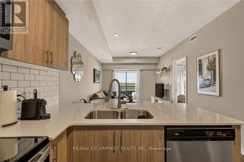 413 - 16 Markle Crescent, Hamilton, photo 8