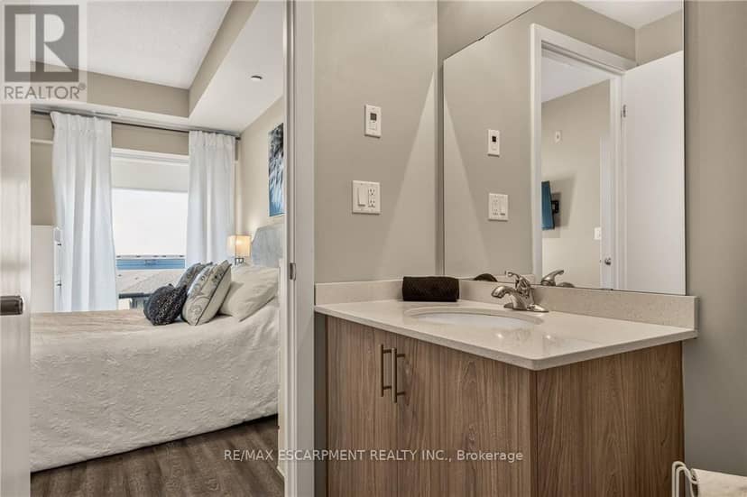 413 - 16 Markle Crescent — photo 36 of 40