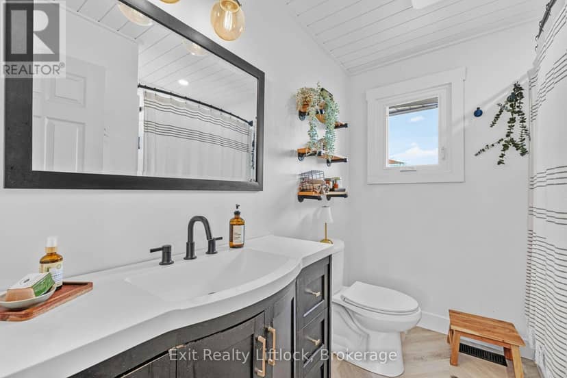 2917 Highway 28 — photo 17 of 40
