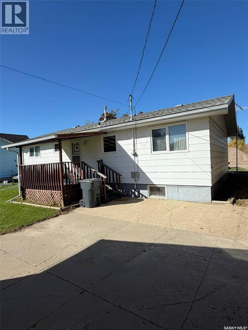 141 Railway AVENUE — photo 35 of 40