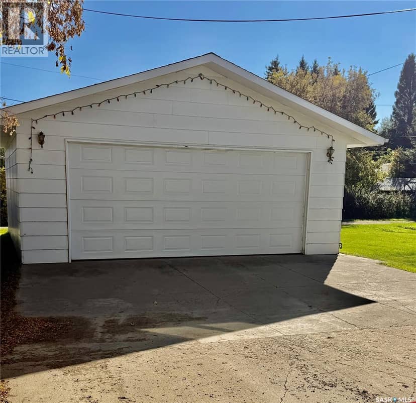 141 Railway AVENUE — photo 39 of 40