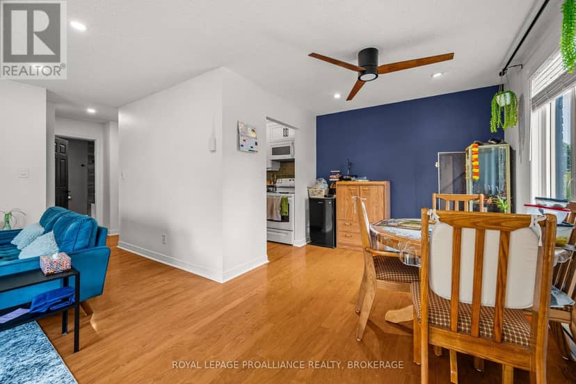 201 - 315 Regent Street — photo 15 of 31