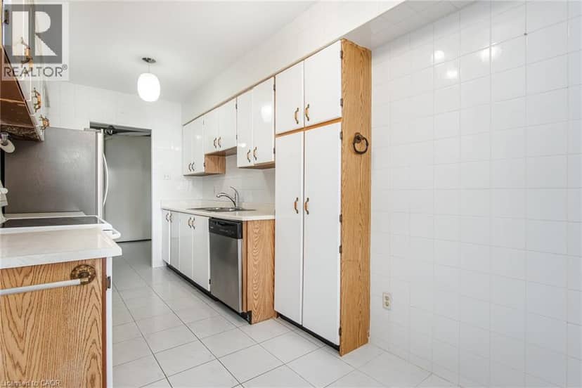 81 CHURCH Street Unit# 202 — photo 20 of 40