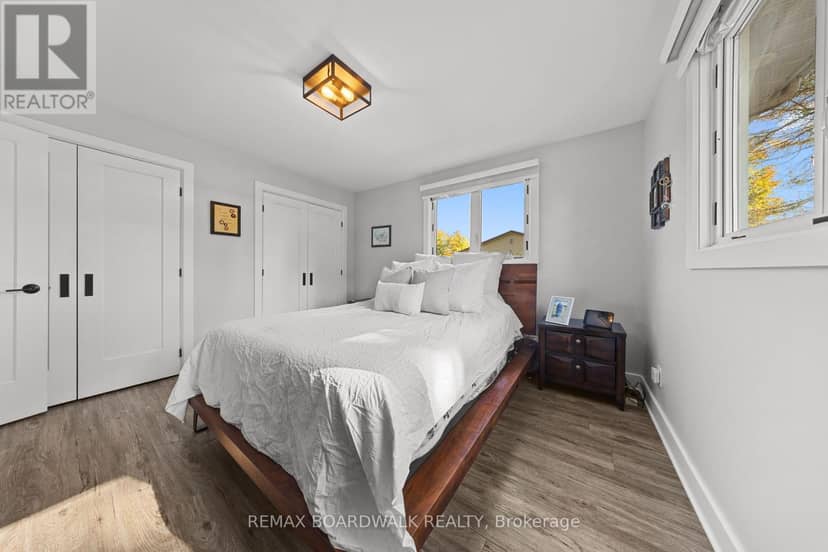 2187 Des Pins Street — photo 17 of 40